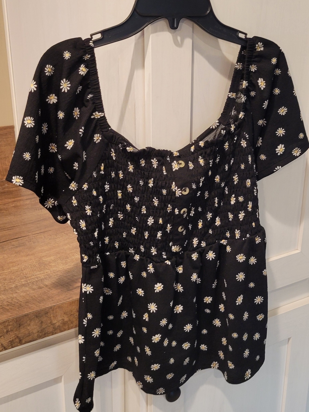 Womens 11/13 Daisy Top